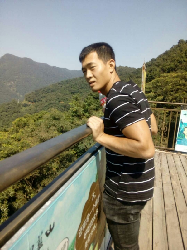 小卢的第一张照片--宁化征婚网