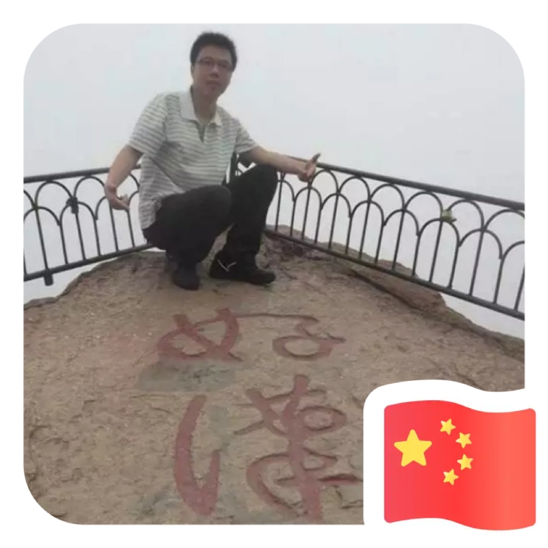 一只小虎牙的第一张照片--宁化征婚网