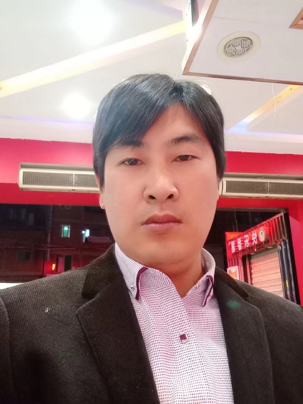 奔跑的第二张照片--宁化征婚网