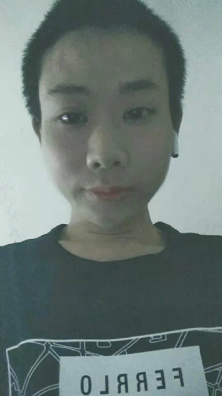 水中月的第一张照片--宁化征婚网