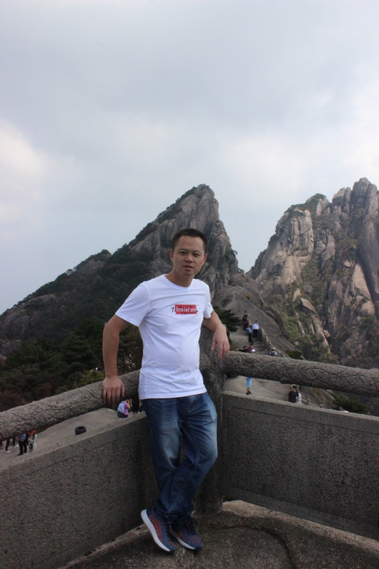 猩猩巨呃的第三张照片--宁化征婚网