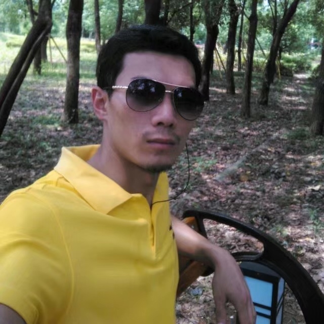 错把真心喂了狗的第二张照片--宁化征婚网