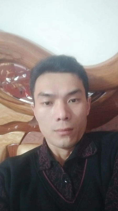 错把真心喂了狗的第四张照片--宁化征婚网