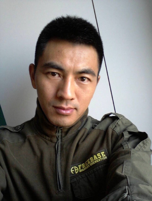 鐵血柔情的第一张照片--宁化征婚网