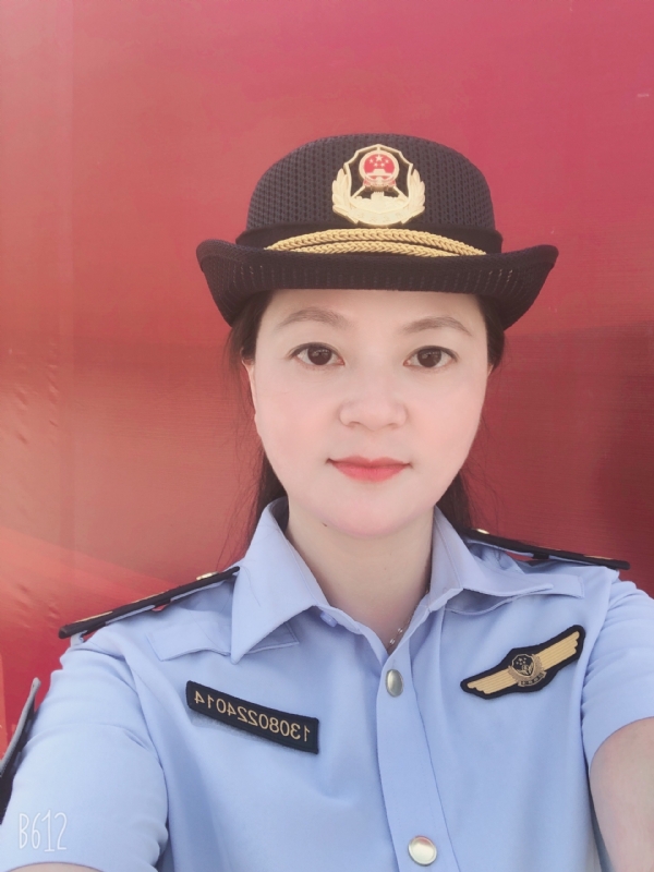 明明的第一张照片--宁化征婚网