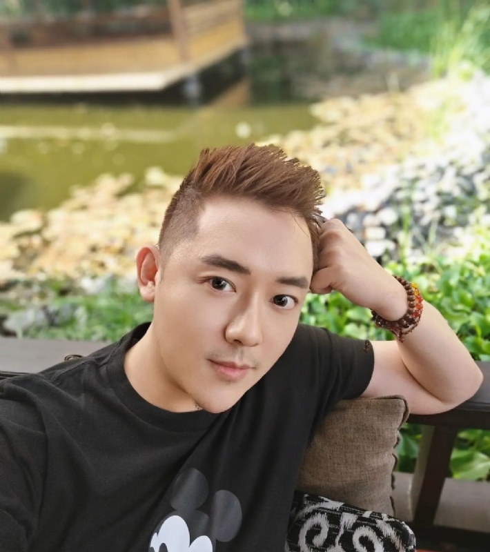 黄家豪的第二张照片--宁化征婚网