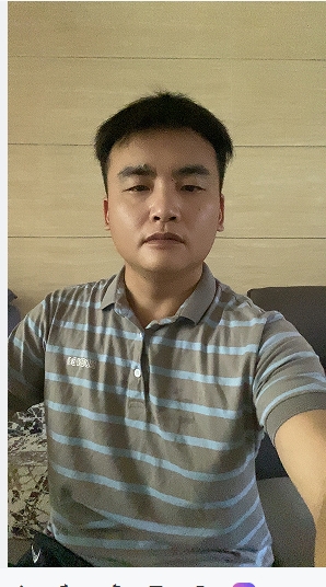 走在红毯那一天的第二张照片--宁化征婚网