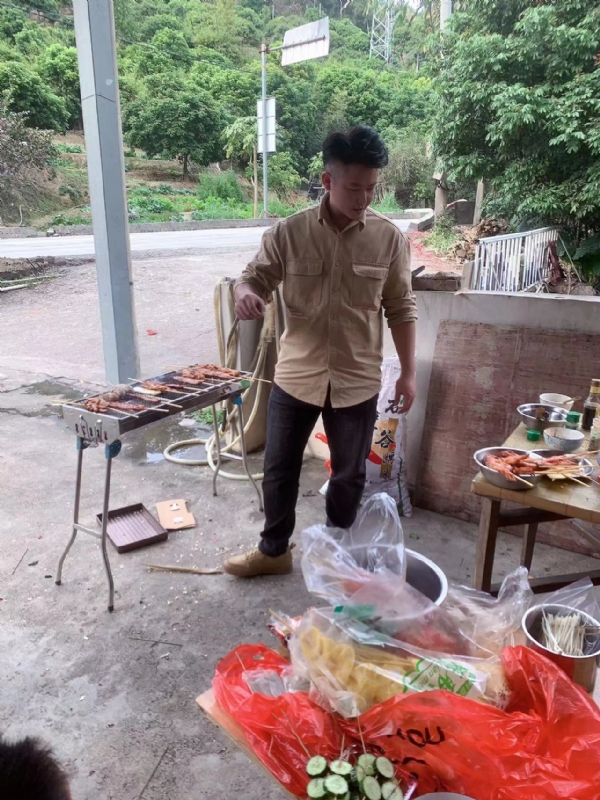 你黑我哟的第一张照片--宁化征婚网