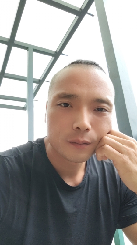 伯爵的第三张照片--宁化征婚网