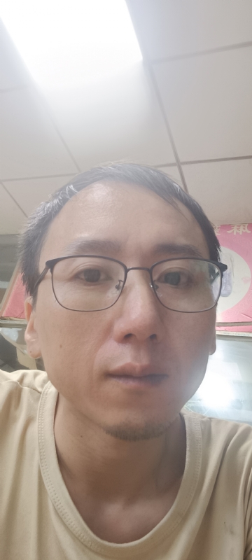 想胖的瘦子的第一张照片--宁化征婚网